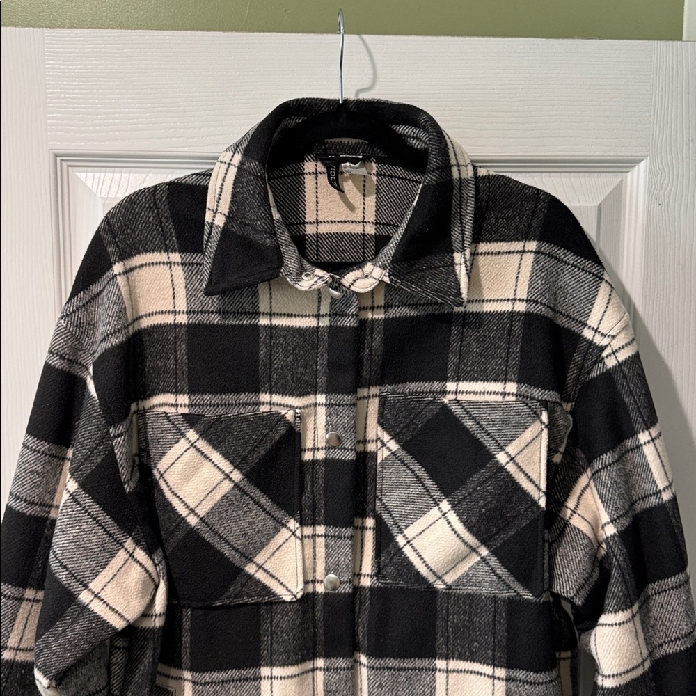 Divided By H&M Shacket - Picture 2 of 12